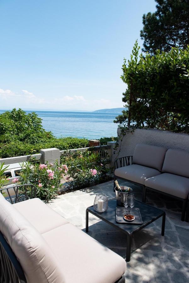 Beachfront Apartment Rosa Del Mar Jardin Mošćenička Draga Zewnętrze zdjęcie
