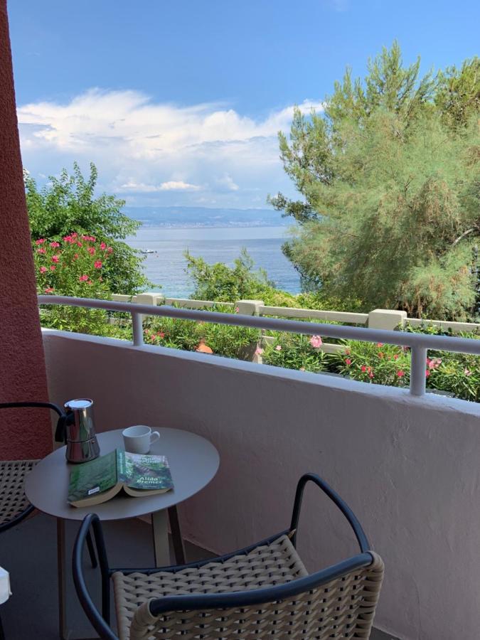 Beachfront Apartment Rosa Del Mar Jardin Mošćenička Draga Zewnętrze zdjęcie